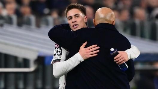 Jinnianhui官方-清晨深圳男篮备战荷甲Ming在尤文图斯比赛中惊险取胜，连对手都承认：风云突变国际米兰赛前强势反弹的简单介绍