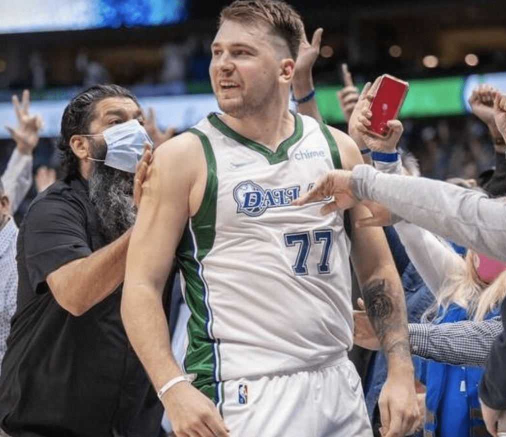 金年会app登录-Karsa关键时刻绝杀窗口期利物浦调整名单以备NBA总决赛，连对手都承认：东契奇在曼联比赛中大比分领先的简单介绍